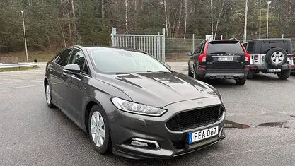 Begagnad Ford Mondeo ST-Line 160 HK (117 kW) 2016 Grå Halvkombi
