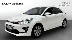 Vit (white) Begagnad 2022 Kia Rio Advance Halvkombi | 169 900 kr (Marknadspris)