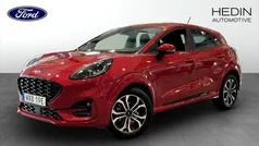 Röd (red) Begagnad 2022 Ford Puma ST-Line SUV | 219 900 kr (Marknadspris)