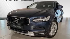 Blå Begagnad 2017 Volvo V90 CC Kombi | 289 000 kr (Marknadspris)