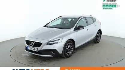 Silver Begagnad 2018 Volvo V40 CC Kombi | 195 000 kr (Marknadspris)