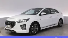Vit Begagnad 2020 Hyundai Ioniq Premium Halvkombi | 195 900 kr (Marknadspris)
