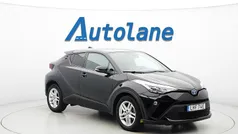 Svart Begagnad 2022 Toyota C-HR Active SUV | 269 900 kr (Marknadspris)