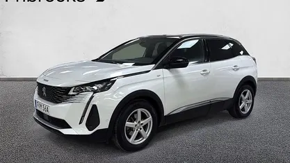 Vit Begagnad 2023 Peugeot 3008 GT SUV | 229 800 kr (Marknadspris)