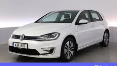 Vit Begagnad 2019 VW e-Golf Active Halvkombi | 184 900 kr (Marknadspris)