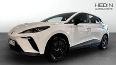 Vit (white) Begagnad 2023 MG MG4 EV Halvkombi | 259 900 kr (Marknadspris)