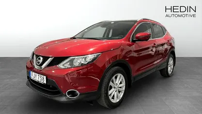 Begagnad Nissan Qashqai N-Connecta 110 HK (80 kW) 2017 Röd SUV