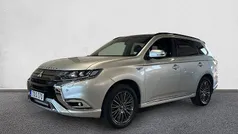 Begagnad 2019 Mitsubishi Outlander P-HEV SUV | 259 900 kr (Lite dyr)