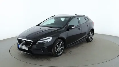 Begagnad 2018 Volvo V40 CC Kinetic Kombi | 185 000 kr (Marknadspris)