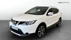 Svart Begagnad 2015 Nissan Qashqai Tekna SUV | 154 900 kr (Marknadspris)