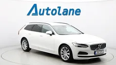 Vit Begagnad 2022 Volvo V90 Momentum Kombi | 329 900 kr (Marknadspris)