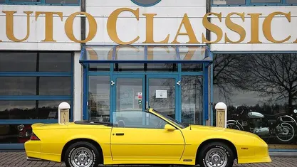 Begagnad Chevrolet Camaro 175 HK (128 kW) 1988 Cab