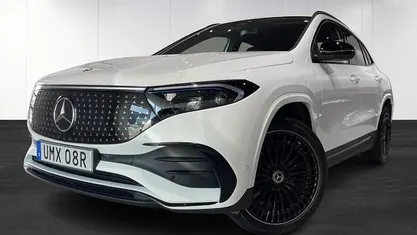 Vit (white) Begagnad 2024 Mercedes EQA250+ Advanced SUV | 499 900 kr (Marknadspris)