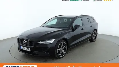 Svart Begagnad 2021 Volvo V60 R-Design Kombi | 263 000 kr (Marknadspris)