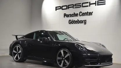 Begagnad Porsche 911 Carrera 394 HK (289 kW) 2024 Sportkupé