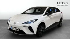 Vit (white) Begagnad 2023 MG MG4 EV Halvkombi | 259 900 kr (Marknadspris)