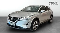 Svart Begagnad 2022 Nissan Qashqai 360º SUV | 259 900 kr (Marknadspris)