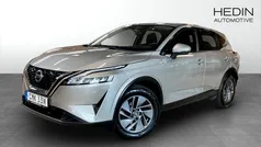 Svart Begagnad 2022 Nissan Qashqai Acenta SUV | 249 900 kr (Marknadspris)