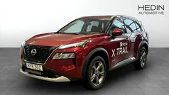 Röd (red) Ny 2025 Nissan X-Trail Tekna SUV | 523 900 kr (Marknadspris)