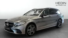 Mörkgrå (grey) Begagnad 2020 Mercedes C300e AMG line Kombi | 304 900 kr (Lite dyr)