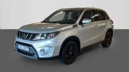 Silver Begagnad 2017 Suzuki Vitara SUV | 104 900 kr (Marknadspris)