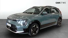 Grön (green) Begagnad 2022 Kia e-Niro SUV | 234 900 kr (Bra pris)
