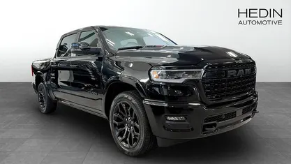Svart Ny 2025 RAM 1500 Pickup | 1 038 890 kr (Marknadspris)