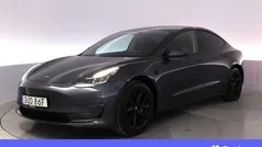 Grå Begagnad 2019 Tesla Model 3 Long Range Sedan | 252 900 kr (Marknadspris)