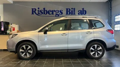 Silver Begagnad 2019 Subaru Forester SUV | 224 900 kr (Marknadspris)