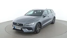 Grå Begagnad 2020 Volvo V60 Momentum Kombi | 266 000 kr (Marknadspris)