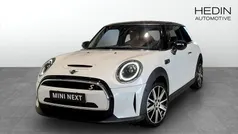 Vit (white) Begagnad 2023 Mini Cooper SE Halvkombi | 258 700 kr (Marknadspris)