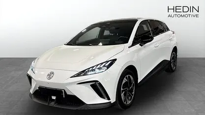 Begagnad MG MG4 EV Luxury 150 kW (204 HK) 2022 Halvkombi