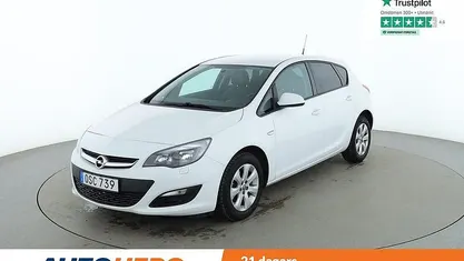 Vit Begagnad 2014 Opel Astra Enjoy Halvkombi | 79 000 kr (Marknadspris)