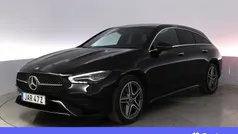 Null Begagnad 2024 Mercedes CLA250e Shooting Brake AMG Kombi | 414 900 kr (Marknadspris)