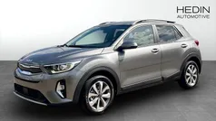Grå (grey) Ny 2025 Kia Stonic 4 SUV | 257 600 kr (Bra pris)