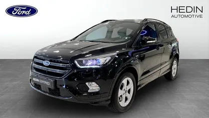 Svart (black) Begagnad 2019 Ford Kuga SUV | 159 900 kr (Superpris)