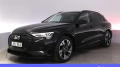Svart Begagnad 2020 Audi e-tron Proline SUV | 324 900 kr (Marknadspris)