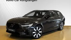 Grå Begagnad 2024 Volvo V90 Plus Kombi | 539 900 kr (Marknadspris)