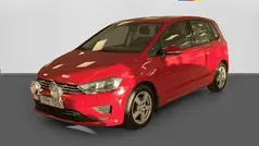 Röd Begagnad 2018 VW Golf VII Halvkombi | 119 900 kr (Superpris)