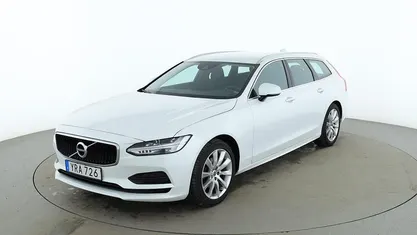 Begagnad 2018 Volvo V90 Momentum Kombi | 258 000 kr (Marknadspris)