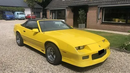 Begagnad Chevrolet Camaro 175 HK (128 kW) 1988 Cab