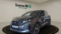 Grå platinum metallic Begagnad 2024 Peugeot 3008 GT SUV | 269 900 kr (Marknadspris)