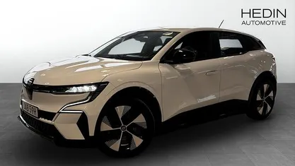 Begagnad Renault Megane E-Tech Equilibre 95 kW (130 HK) 2022 Halvkombi