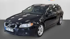 Begagnad 2013 Volvo V70 Momentum Kombi | 94 600 kr (Marknadspris)