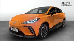 Orange Begagnad 2022 MG MG4 EV Luxury Halvkombi | 249 900 kr (Marknadspris)