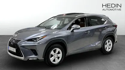 Grå Begagnad 2018 Lexus NX300h Luxury Line SUV | 299 900 kr (Marknadspris)