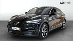 Svart Begagnad 2021 Ford Mustang Mach-E Standard Range SUV | 289 900 kr (Bra pris)