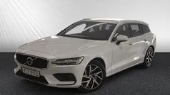 Vit Begagnad 2018 Volvo V60 Momentum Kombi | 269 900 kr (Marknadspris)