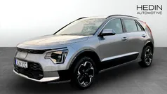 Grå (grey) Begagnad 2022 Kia e-Niro SUV | 319 900 kr (Marknadspris)