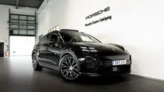 Svart (black) Begagnad 2025 Porsche Macan SUV | 1 079 000 kr (Bra pris)